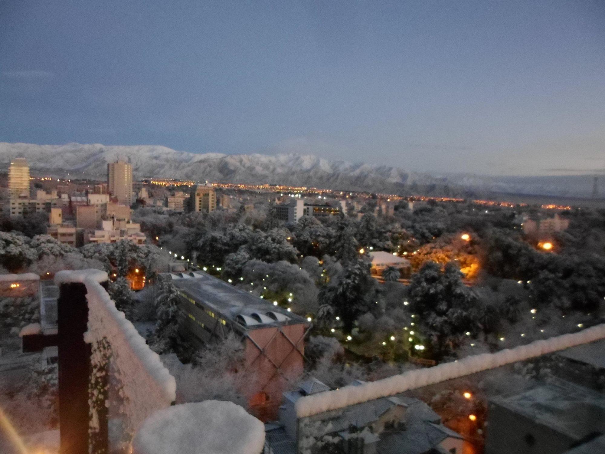 Premium Tower Suites Mendoza Extérieur photo