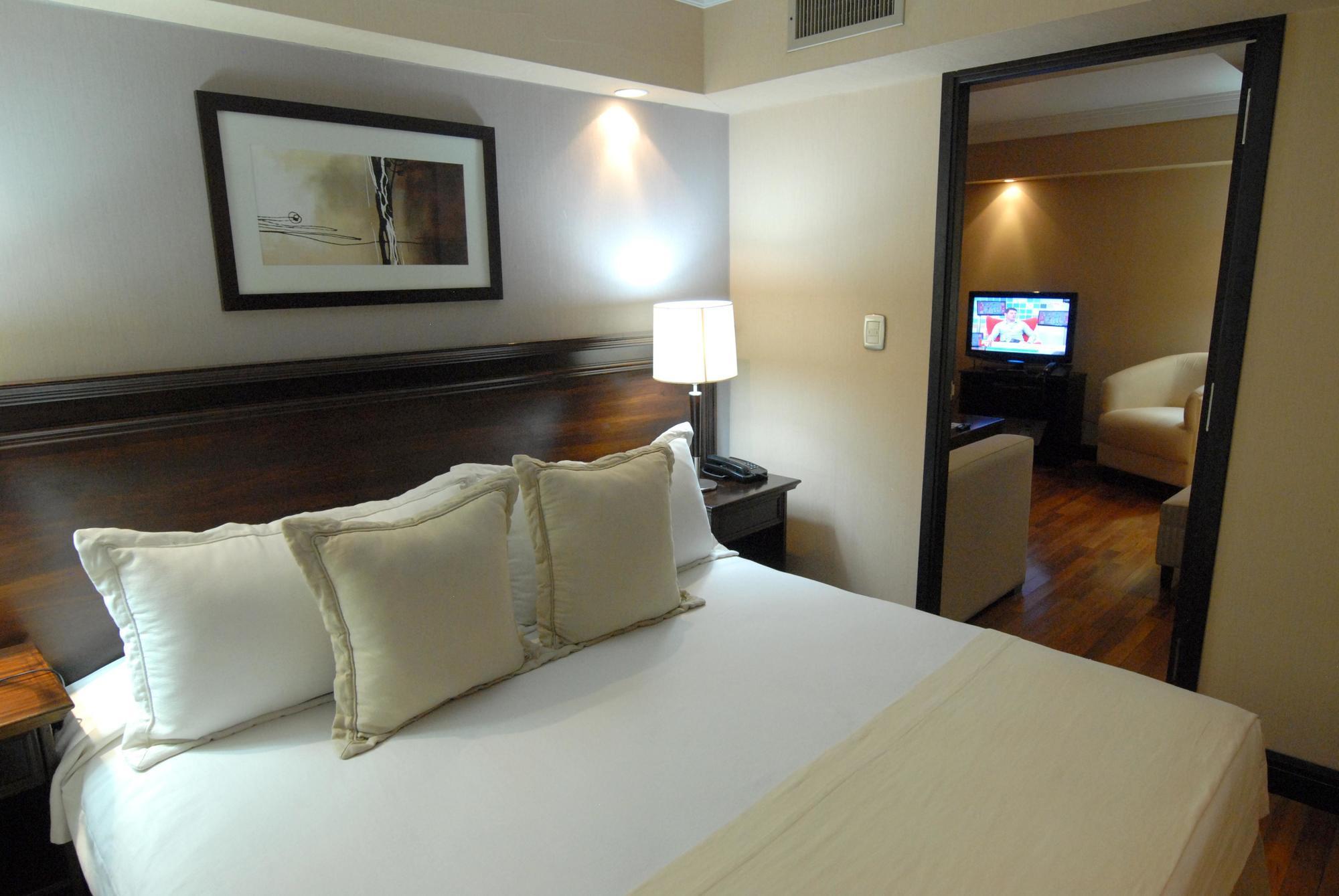 Premium Tower Suites Mendoza Extérieur photo
